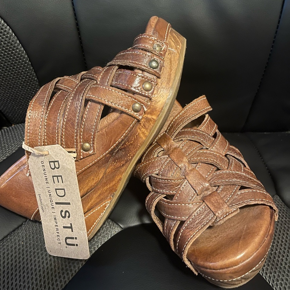 Bed Stu distressed open toe wedge sandal size 8